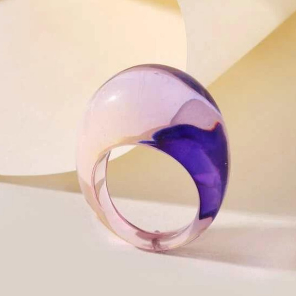 Oversized Ring Purple Ombre Acrylic Ring Big Ring Translucent Cocktail Ring NEW - Picture 4 of 7